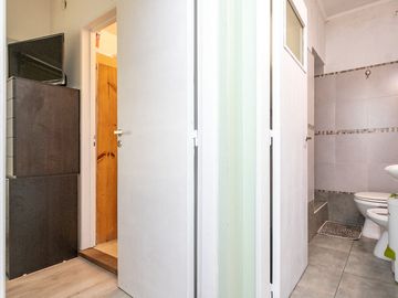 VENTA CASA 3 AMBIENTES CON TRES TERRAZAS Permuta