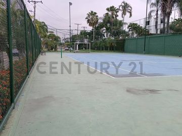 Venta de Casa con piscina en Urb. Palma Mallorca, Samborondón