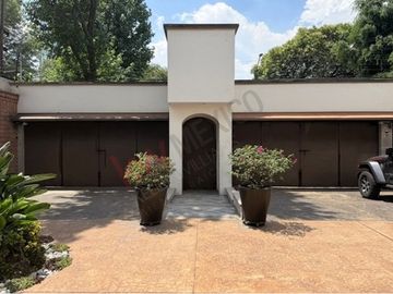 VENTA CASA EN CONDOMINIO CONJUNTO DE SOLO 2 CASAS EN COL. DEL CARMEN COYOACAN