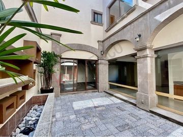VENTA CASA EN CONDOMINIO CONJUNTO DE SOLO 2 CASAS EN COL. DEL CARMEN COYOACAN