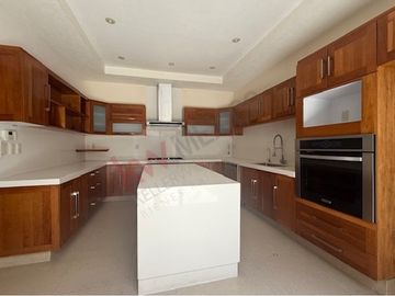 VENTA CASA EN CONDOMINIO CONJUNTO DE SOLO 2 CASAS EN COL. DEL CARMEN COYOACAN