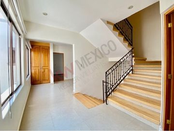 VENTA CASA EN CONDOMINIO CONJUNTO DE SOLO 2 CASAS EN COL. DEL CARMEN COYOACAN