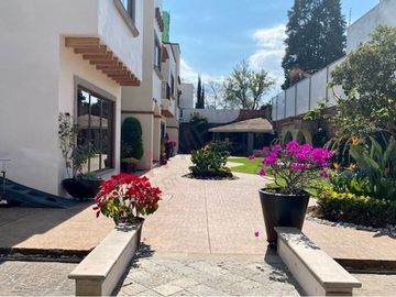 VENTA CASA EN CONDOMINIO CONJUNTO DE SOLO 2 CASAS EN COL. DEL CARMEN COYOACAN