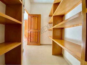 VENTA CASA EN CONDOMINIO CONJUNTO DE SOLO 2 CASAS EN COL. DEL CARMEN COYOACAN