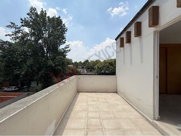 VENTA CASA EN CONDOMINIO CONJUNTO DE SOLO 2 CASAS EN COL. DEL CARMEN COYOACAN