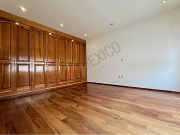 VENTA CASA EN CONDOMINIO CONJUNTO DE SOLO 2 CASAS EN COL. DEL CARMEN COYOACAN