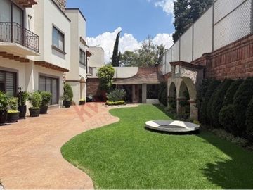 VENTA CASA EN CONDOMINIO CONJUNTO DE SOLO 2 CASAS EN COL. DEL CARMEN COYOACAN