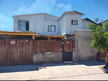 CASA EN VENTA , CERRO NAVIA, 5D,2B