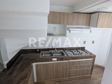 Departamento PH con terraza en Pedregal de Santo Domingo, Coyoacán - (3)