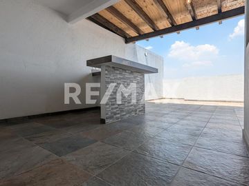 Departamento PH con terraza en Pedregal de Santo Domingo, Coyoacán - (3)