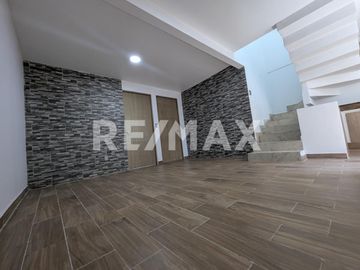 Departamento PH con terraza en Pedregal de Santo Domingo, Coyoacán - (3)