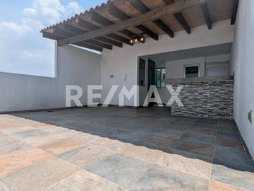 Departamento PH con terraza en Pedregal de Santo Domingo, Coyoacán - (3)