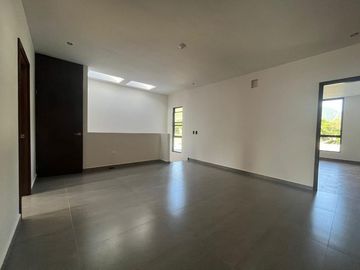 CASA VENTA LAS ESMERALDAS (NV)