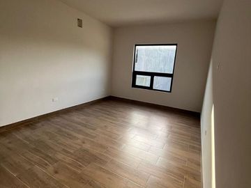 CASA VENTA LAS ESMERALDAS (NV)