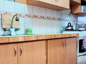 Departamento en  Primer Piso en San Luis Urbanización cerrada frente a la Videna