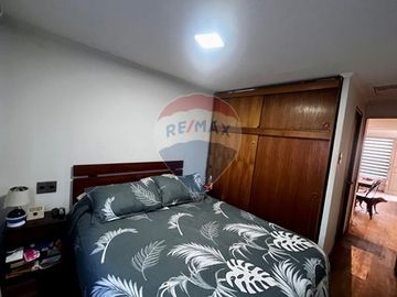 Casa Remodelada. Amplio Patio. Acceso a Club House