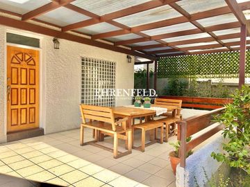 Camilo Henriquez, Quilpué. Casa con hermoso Jardín.