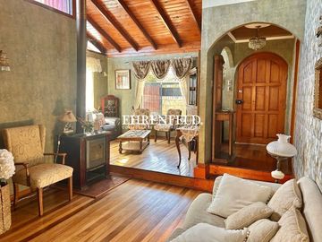 Camilo Henriquez, Quilpué. Casa con hermoso Jardín.
