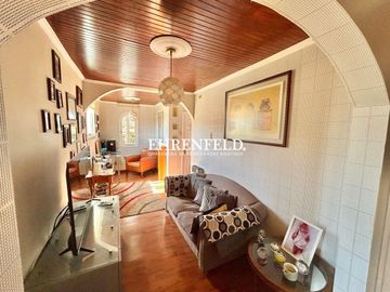 Camilo Henriquez, Quilpué. Casa con hermoso Jardín.