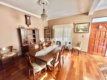 Camilo Henriquez, Quilpué. Casa con hermoso Jardín.