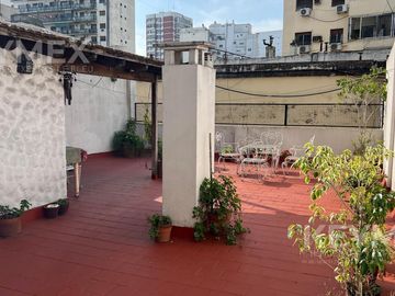 Departamento 3 ambientes, con Terraza Propia. Super luminosa, a pulmón.