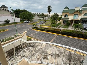Casa en VENTA - Fracc. Residencial la Joya
