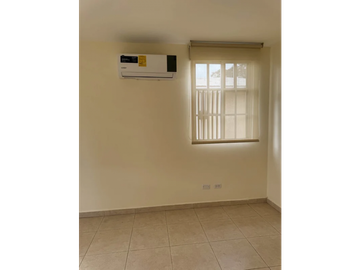 CLAYTON / ALBROOK GARDENS / 400M / DOS NIVELES / 3 HABITACIONES