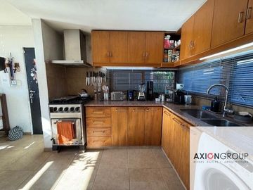 Casa en venta de 3 dormitorios c/ cochera en City Bell