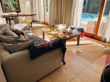 Casa en venta de 3 dormitorios c/ cochera en City Bell
