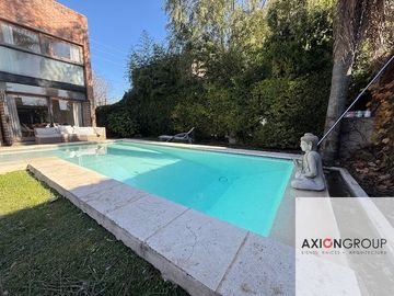 Casa en venta de 3 dormitorios c/ cochera en City Bell