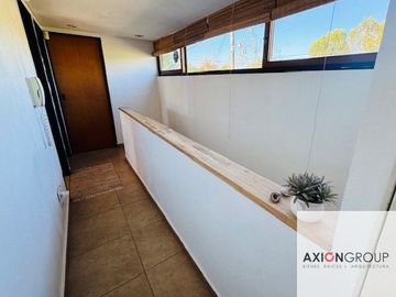 Casa en venta de 3 dormitorios c/ cochera en City Bell