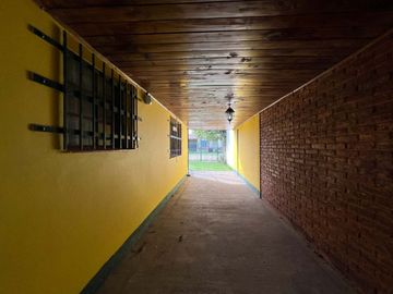 CASA 3 AMBIENTES EN VENTA LONGCHAMPS APTO CREDITO