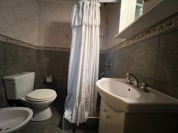 CASA 3 AMBIENTES EN VENTA LONGCHAMPS APTO CREDITO