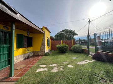 CASA 3 AMBIENTES EN VENTA LONGCHAMPS APTO CREDITO