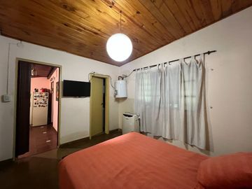 CASA 3 AMBIENTES EN VENTA LONGCHAMPS APTO CREDITO