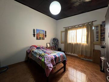 CASA 3 AMBIENTES EN VENTA LONGCHAMPS APTO CREDITO