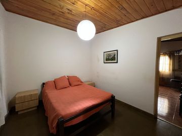 CASA 3 AMBIENTES EN VENTA LONGCHAMPS APTO CREDITO