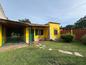 CASA 3 AMBIENTES EN VENTA LONGCHAMPS APTO CREDITO
