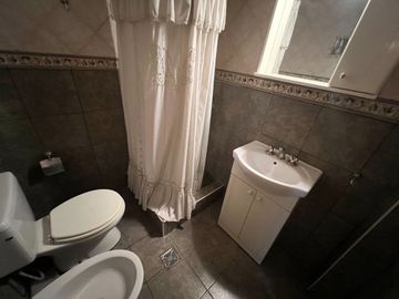 CASA 3 AMBIENTES EN VENTA LONGCHAMPS APTO CREDITO