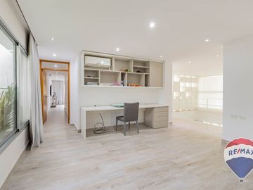 CASA EN VENTA EN ABRIL