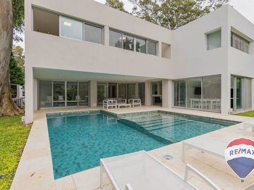 CASA EN VENTA EN ABRIL