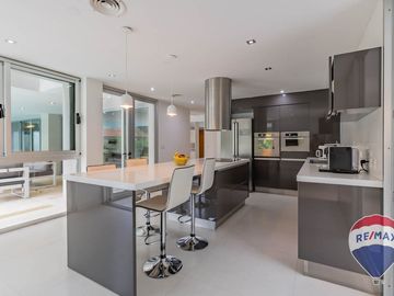 CASA EN VENTA EN ABRIL