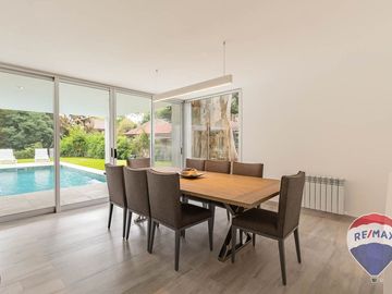 CASA EN VENTA EN ABRIL