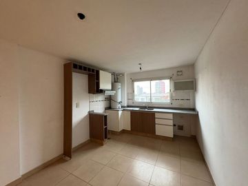 VENTA DEPARTAMENTO CON COCHERA BERAZATEGUI CENTRO