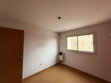 VENTA DEPARTAMENTO CON COCHERA BERAZATEGUI CENTRO