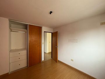 VENTA DEPARTAMENTO CON COCHERA BERAZATEGUI CENTRO