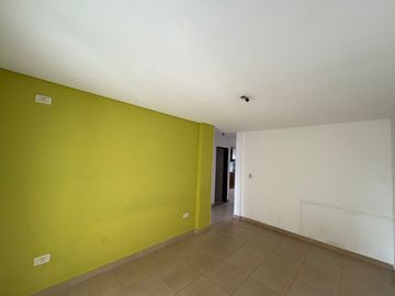 VENTA DEPARTAMENTO CON COCHERA BERAZATEGUI CENTRO