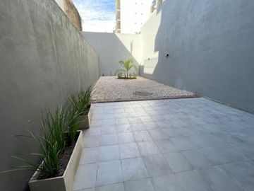 VENTA MONOAMBIENTE CON JARDIN A ESTRENAR ALMAGRO