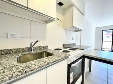 VENTA MONOAMBIENTE CON JARDIN A ESTRENAR ALMAGRO