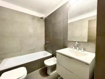 VENTA 2 AMB CON BALCON AESTRENAR ALMAGRO